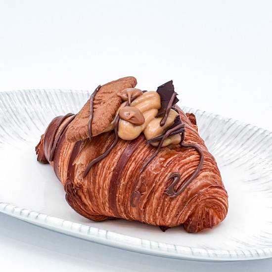 Lotus Croissant